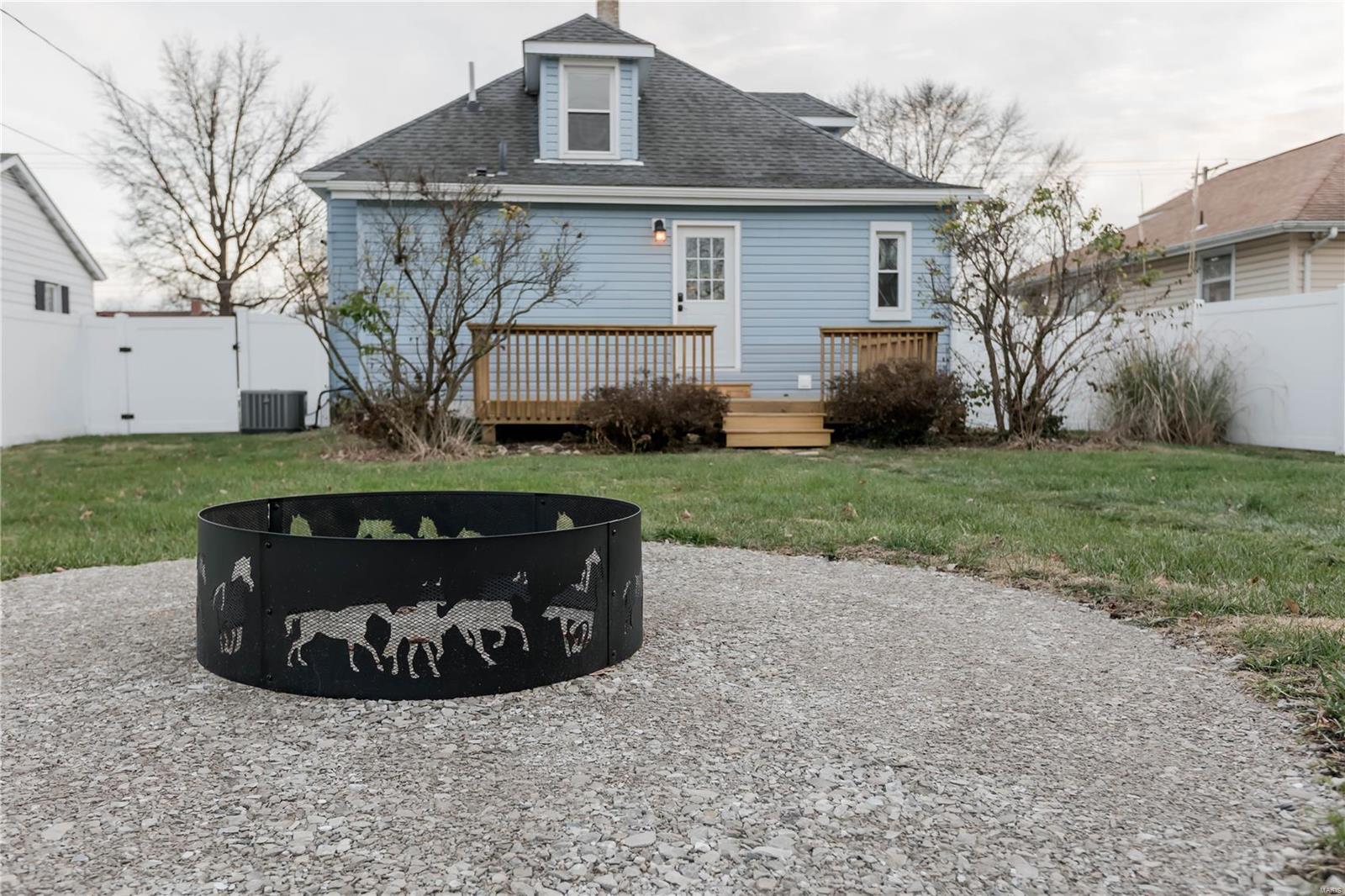 412 East State Street O'Fallon, IL 62269 - Photo 9 of 57 Gallery Image 9