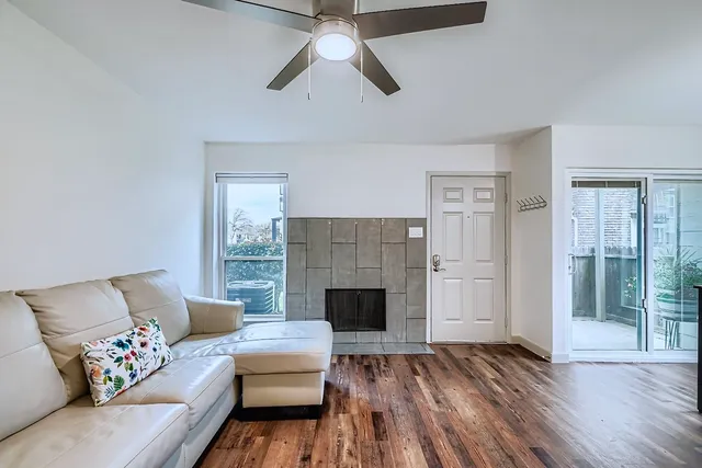 $150,000 | 18800 Egret Bay Boulevard, Unit 1411, Webster, TX 77058