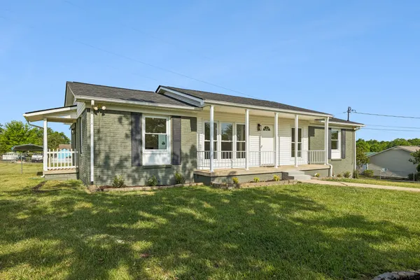 $374,990 | 6009 Hays Drive, Columbia, TN 38401
