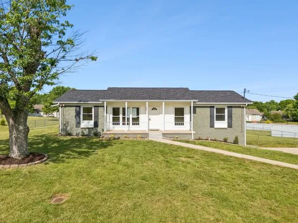 $374,990 | 6009 Hays Drive, Columbia, TN 38401