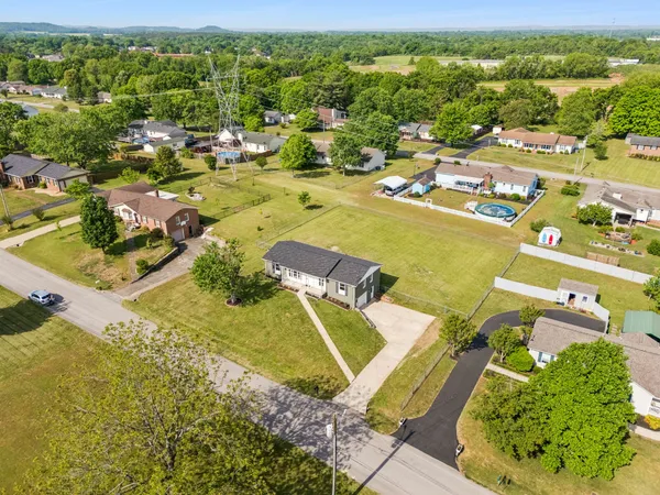 $374,990 | 6009 Hays Drive, Columbia, TN 38401