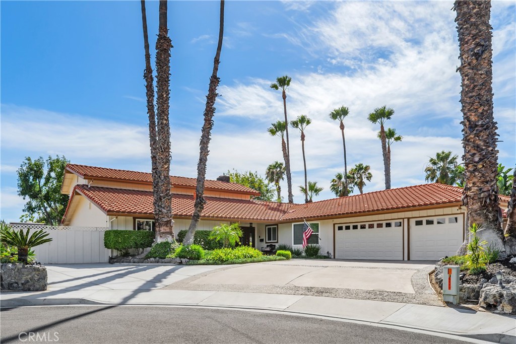 6125 Clarendon Court Riverside, CA 92506 - Photo 1 of 36