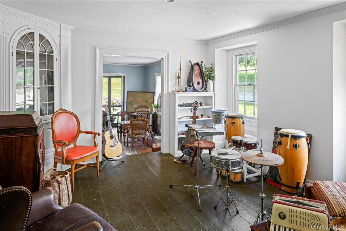 38 Landing Meadow Road Smithtown, NY 11787 - Photo 12 of 45 Gallery Image 12
