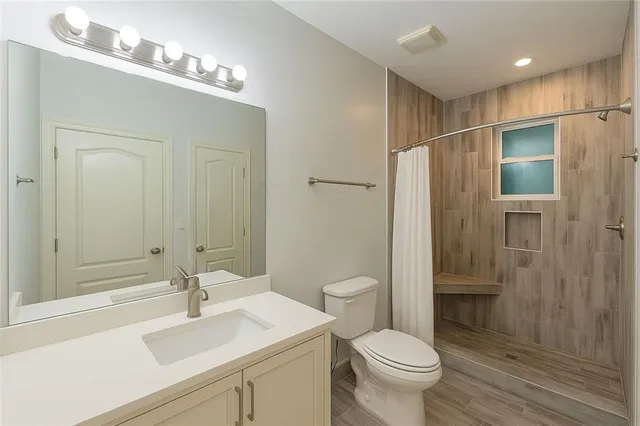 $2,500 | 3410 Lowerline Street, New Orleans, LA 70125