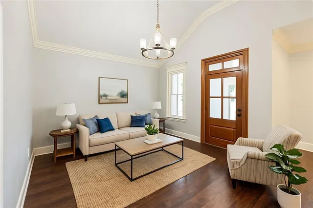 $2,500 | 3410 Lowerline Street, New Orleans, LA 70125