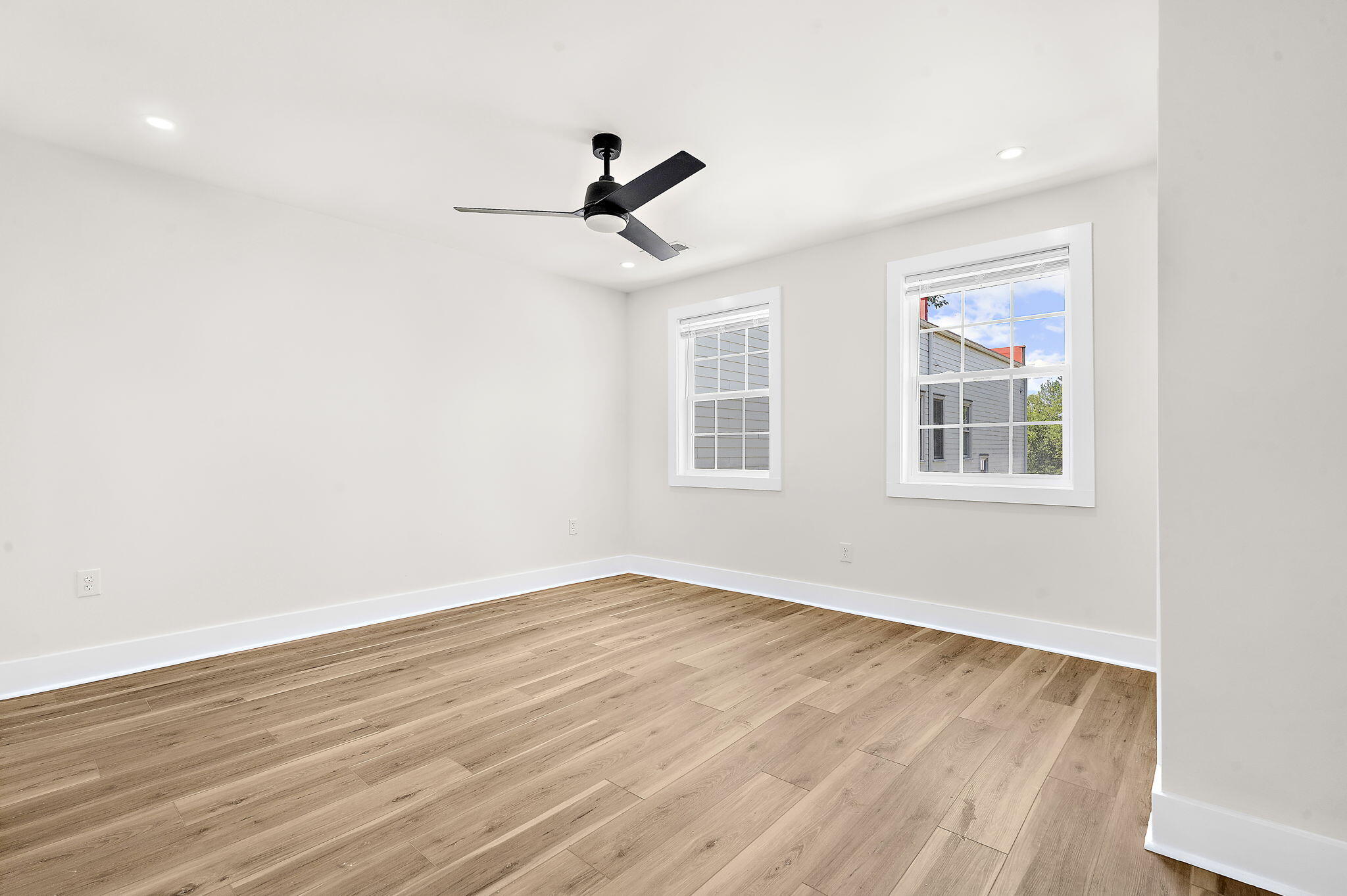 24 Blake Street, Unit B Charleston, SC 29403 - Photo 19 of 32 19-web-or-mls-DSC07590