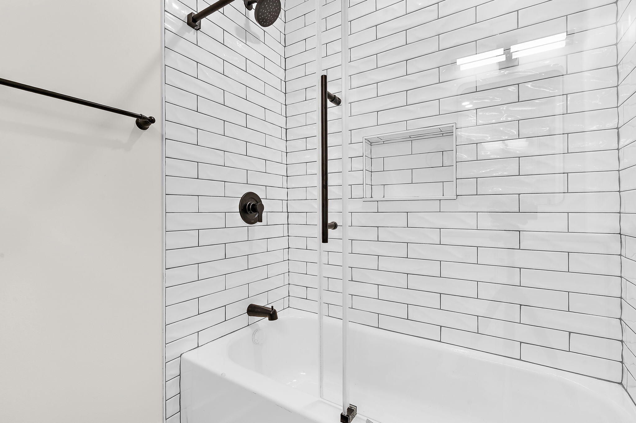 24 Blake Street, Unit B Charleston, SC 29403 - Photo 21 of 32 22-web-or-mls-DSC07605