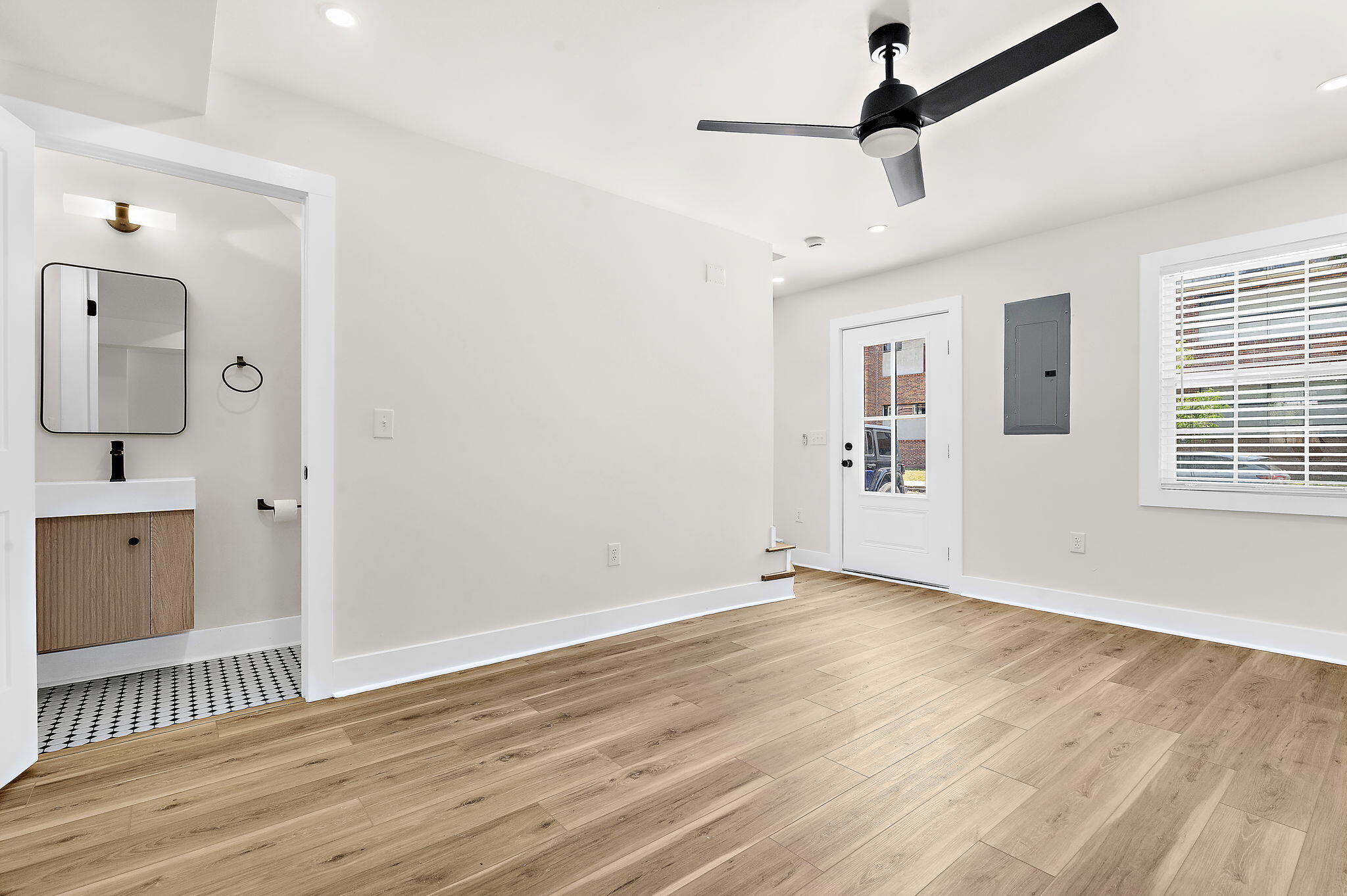 24 Blake Street, Unit B Charleston, SC 29403 - Photo 3 of 32 4-web-or-mls-DSC07505