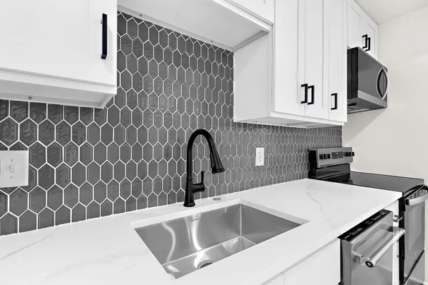 $3,200 | 24 Blake Street, Unit B, Charleston, SC 29403