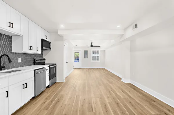 $3,200 | 24 Blake Street, Unit B, Charleston, SC 29403