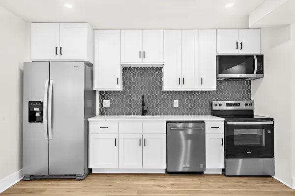 $3,200 | 24 Blake Street, Unit B, Charleston, SC 29403