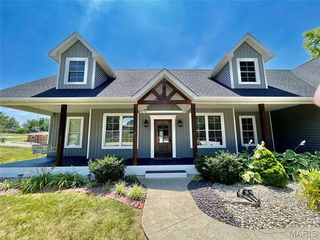 $3,250 | 2233 Wildwood Drive, Glen Carbon, IL 62034