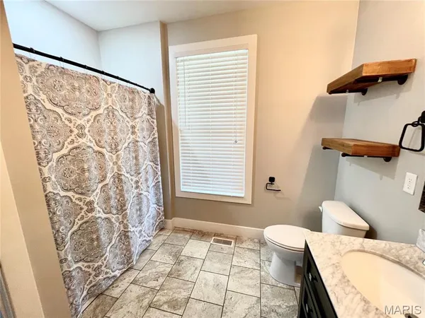 $3,250 | 2233 Wildwood Drive, Glen Carbon, IL 62034