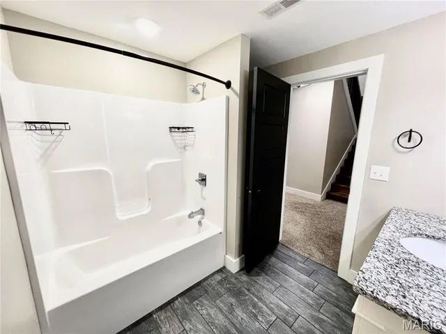 $3,250 | 2233 Wildwood Drive, Glen Carbon, IL 62034