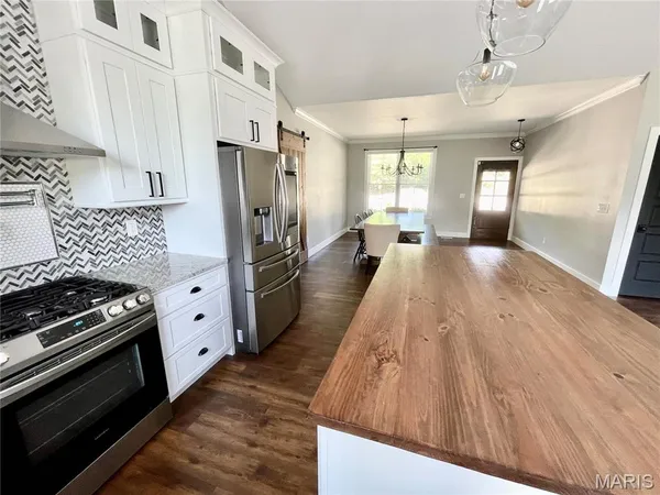 $3,250 | 2233 Wildwood Drive, Glen Carbon, IL 62034