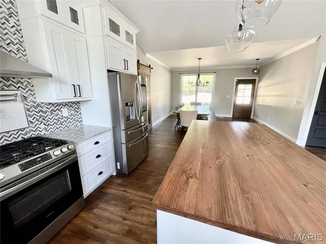 $3,250 | 2233 Wildwood Drive, Glen Carbon, IL 62034