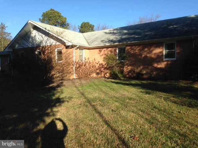 10805 River Road Denton, MD 21629 - Photo 3 of 29 Exterior (Front)