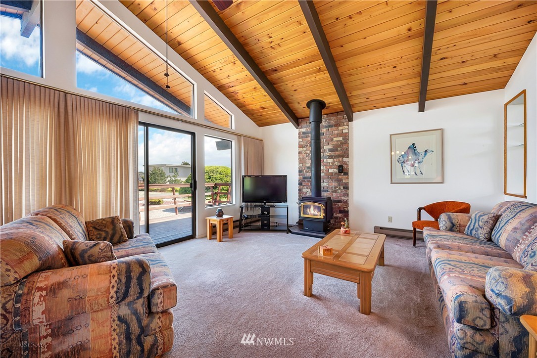 8249 Quinault Road Birch Bay, WA 98230 - Photo 12 of 22 Gallery Image 12