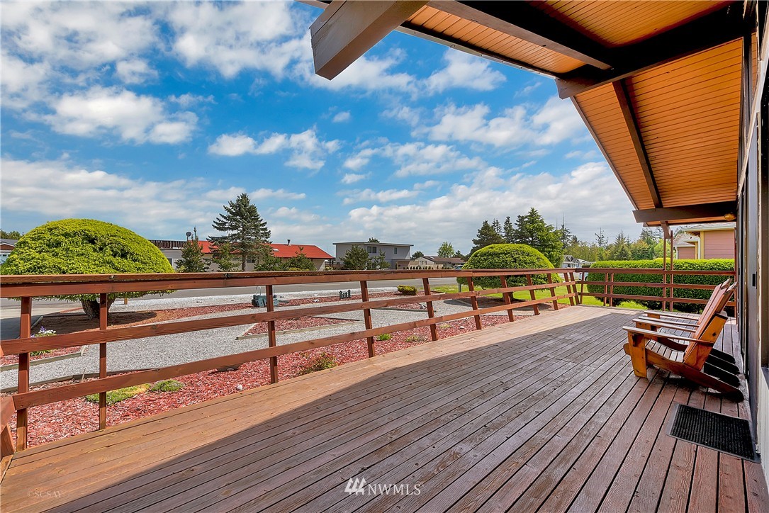 8249 Quinault Road Birch Bay, WA 98230 - Photo 5 of 22 Gallery Image 5