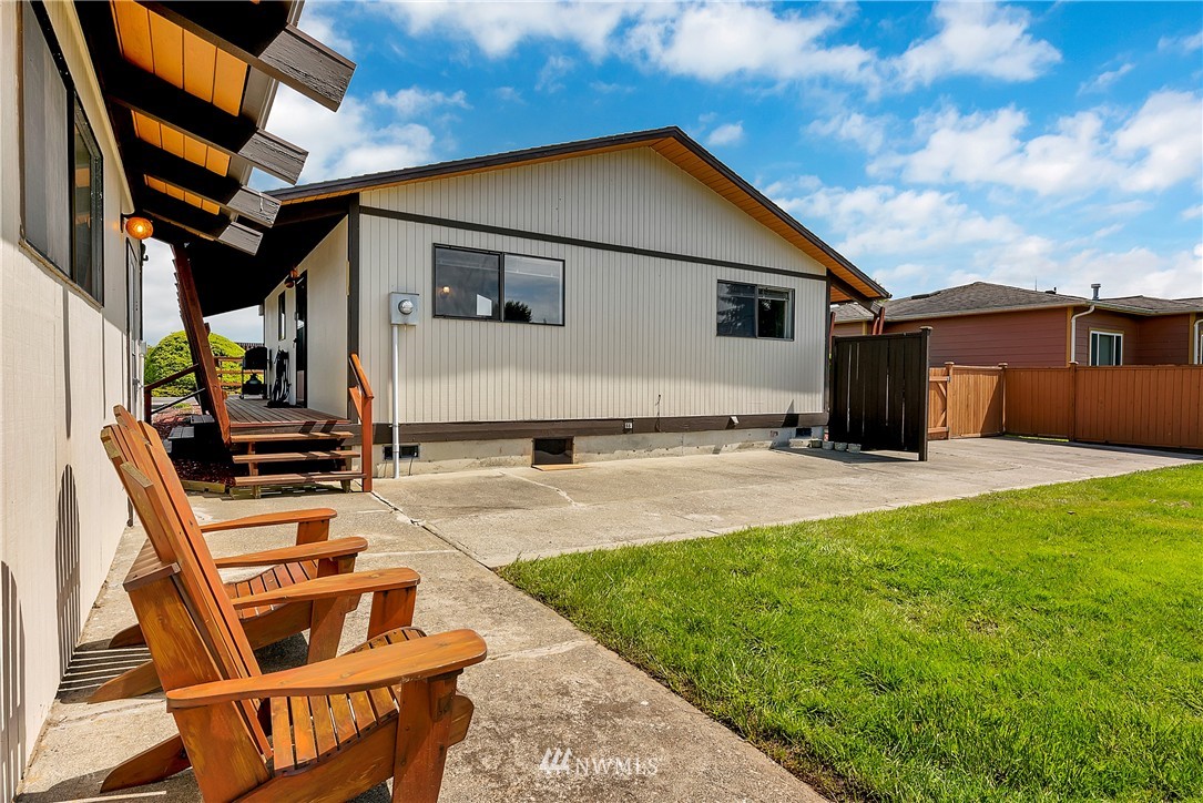 8249 Quinault Road Birch Bay, WA 98230 - Photo 8 of 22 Gallery Image 8