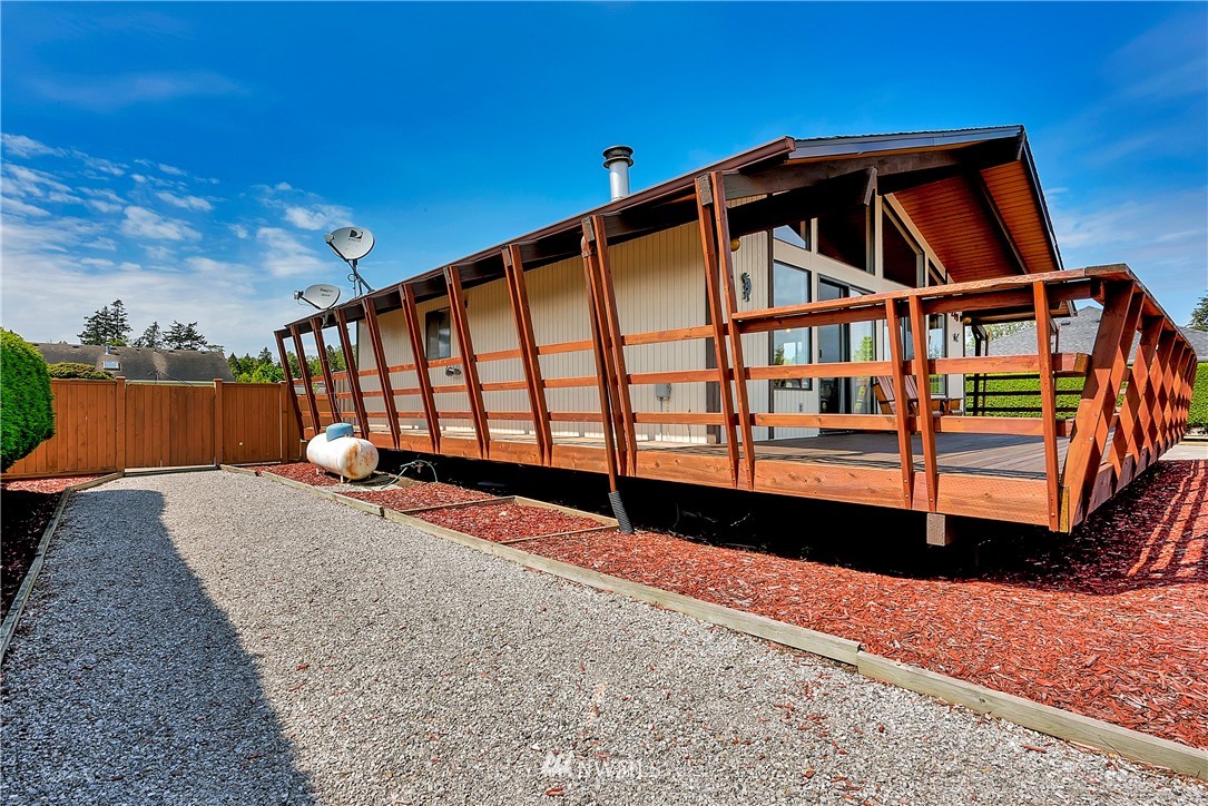 8249 Quinault Road Birch Bay, WA 98230 - Photo 10 of 22 Gallery Image 10