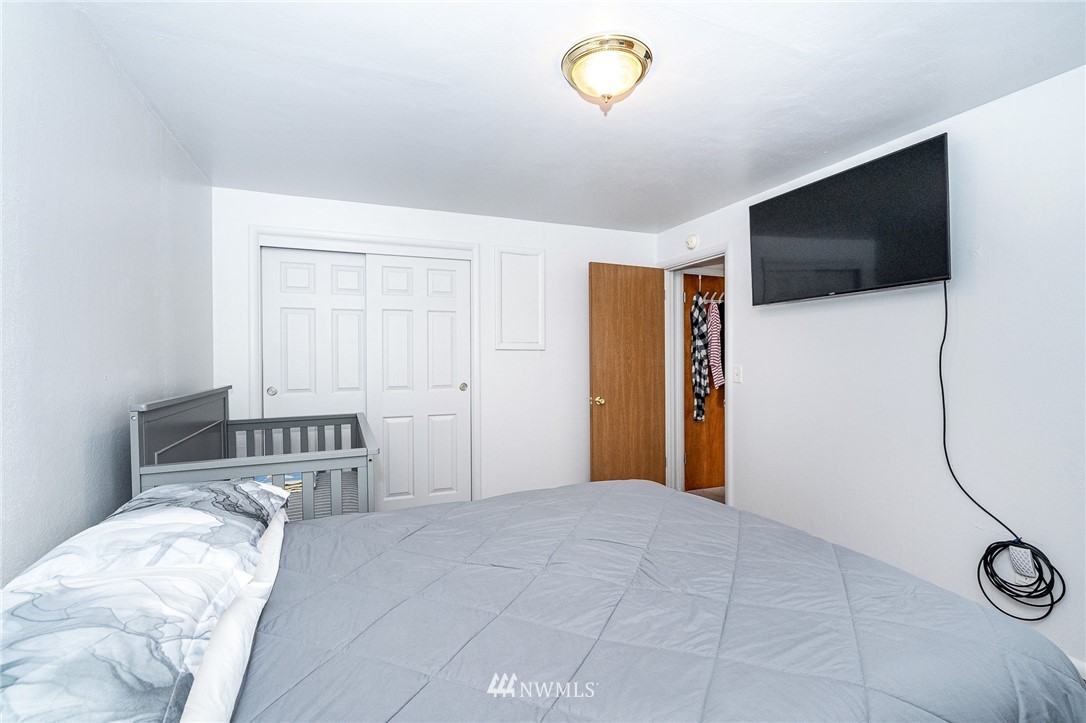 1787 Southwest Fair Avenue Chehalis, WA 98532 - Photo 6 of 28 Gallery Image 6