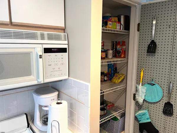 $1,400 | 5300 Boardwalk - Winter Rental, Unit 324, Ventnor City, NJ 08406