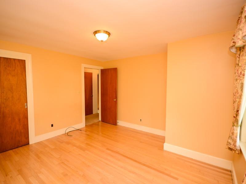 8 Robinson Road Scarborough, ME 04074 - Photo 18 of 34 Bedroom.