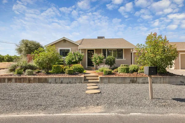 $649,900 | 30112 Hall Road, Escalon, CA 95320
