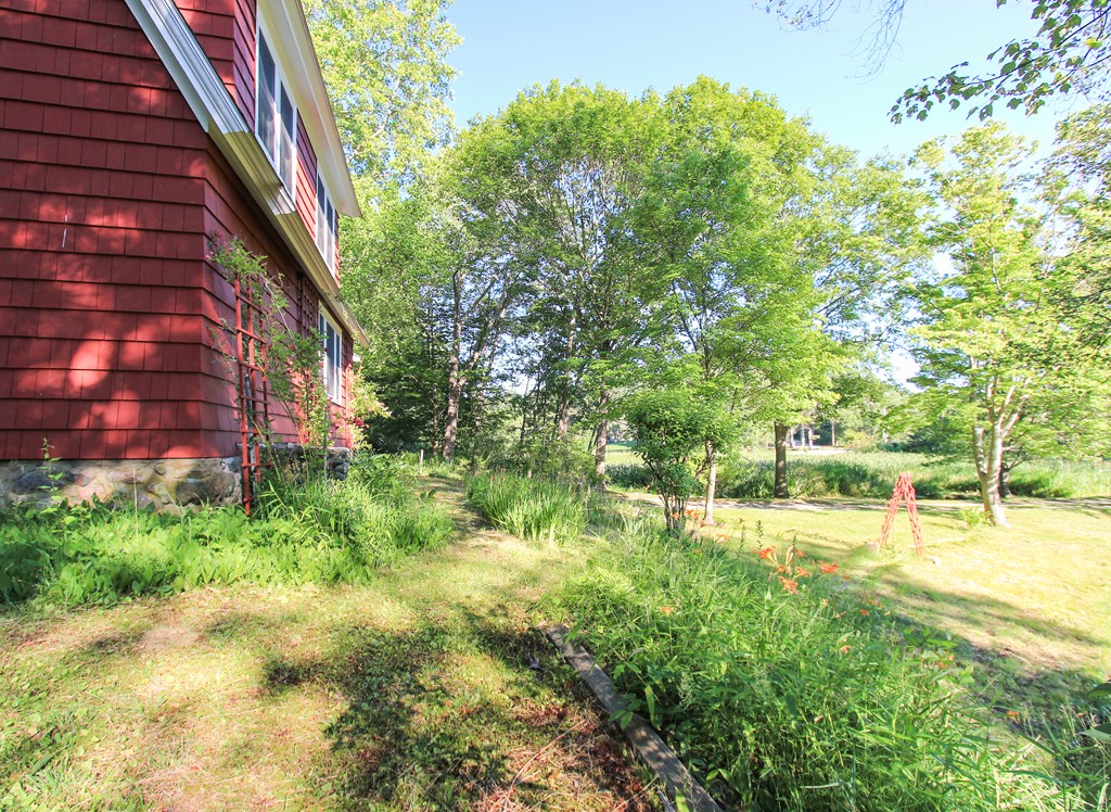 58 Bridge Street Hamilton, MA 01982 - Photo 3 of 8