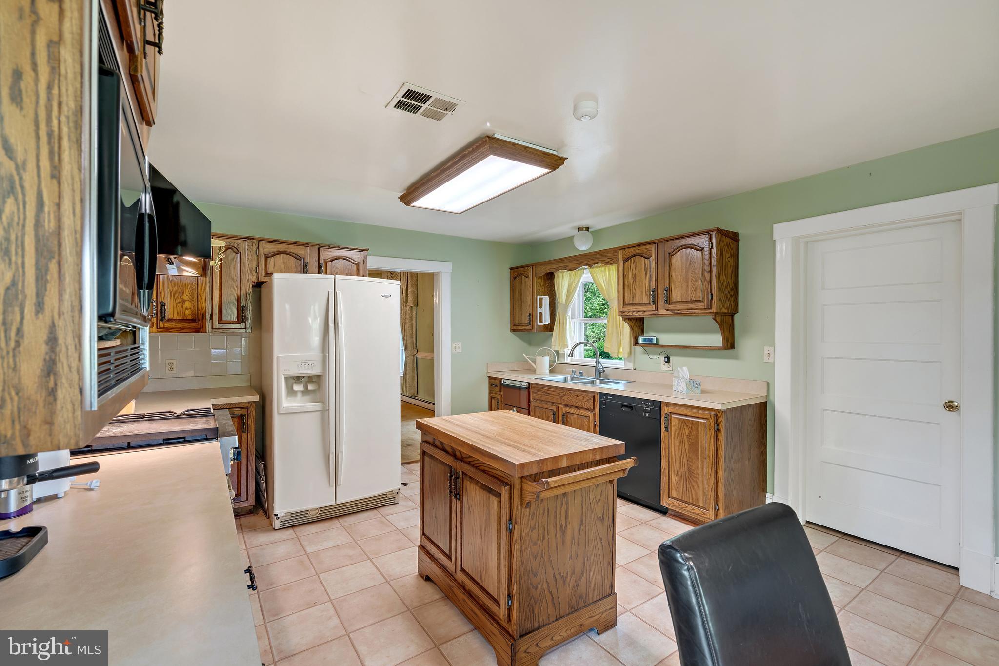 9027 Burwell Road Catlett, VA 20119 - Photo 8 of 25 Gallery Image 8