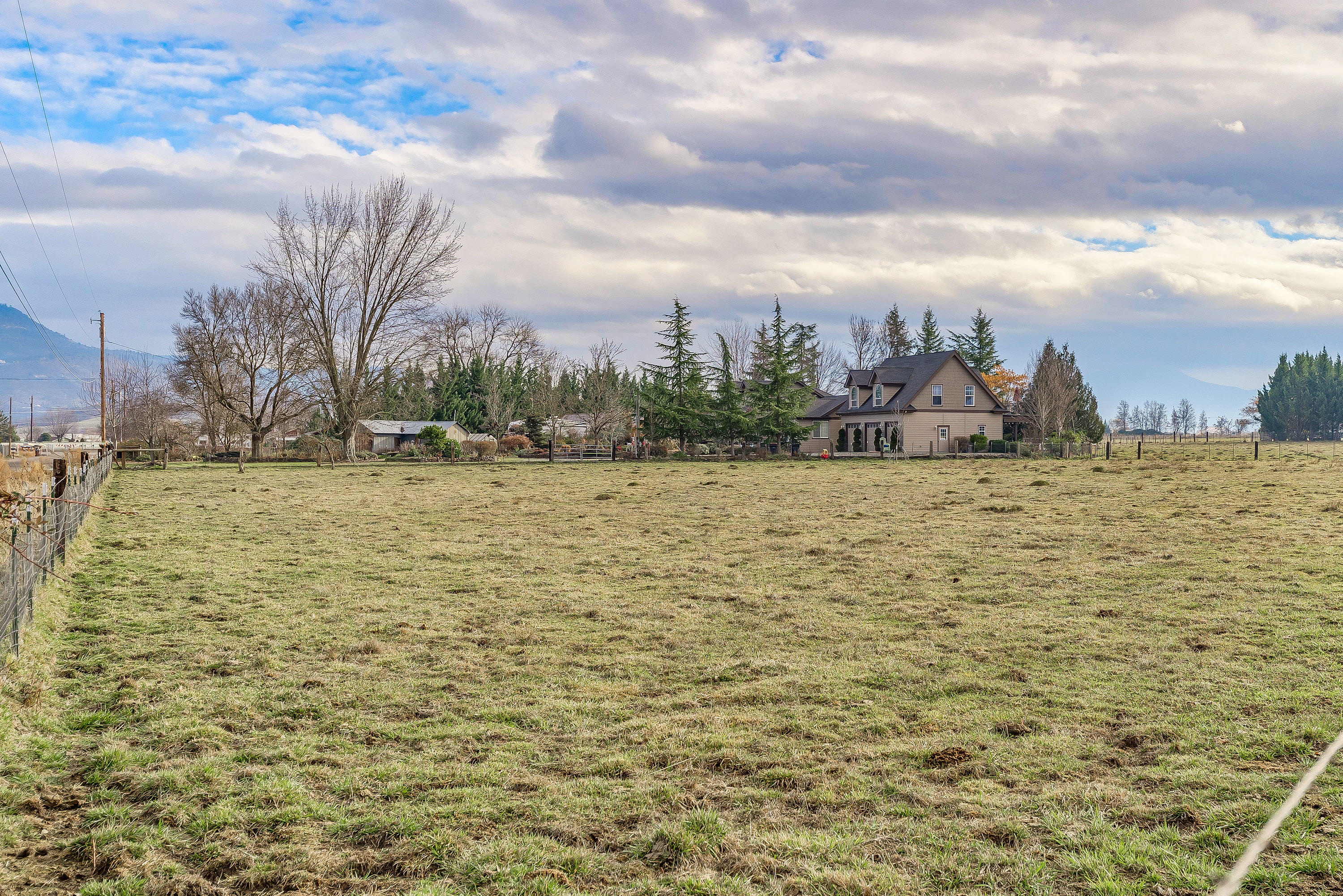 872 West Justice Road Central Point, OR 97502 - Photo 20 of 84 JR(20)