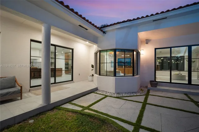 $2,250,000 | 18326 Southwest 83rd Place, Palmetto Bay, FL 33157