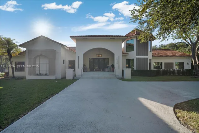 $2,250,000 | 18326 Southwest 83rd Place, Palmetto Bay, FL 33157