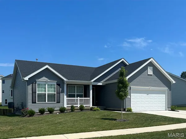 $351,094 | 18430 Boone Rdg Mnr Drive, Truesdale, MO 63380
