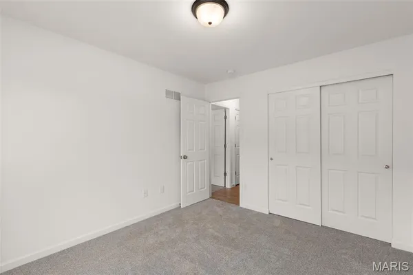 $351,094 | 18430 Boone Rdg Mnr Drive, Truesdale, MO 63380