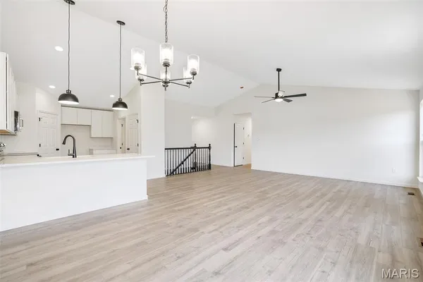 $351,094 | 18430 Boone Rdg Mnr Drive, Truesdale, MO 63380