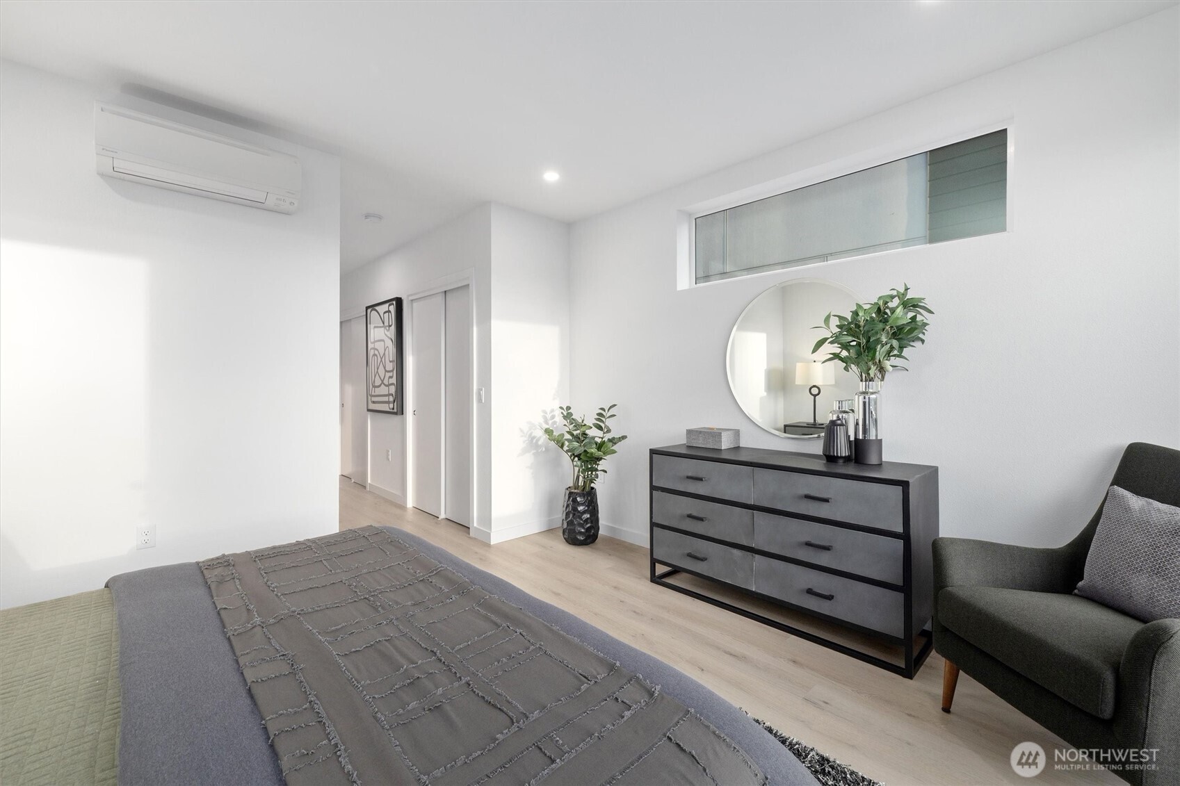 6614 Carleton Avenue South, Unit B Seattle, WA 98108 - Photo 14 of 31