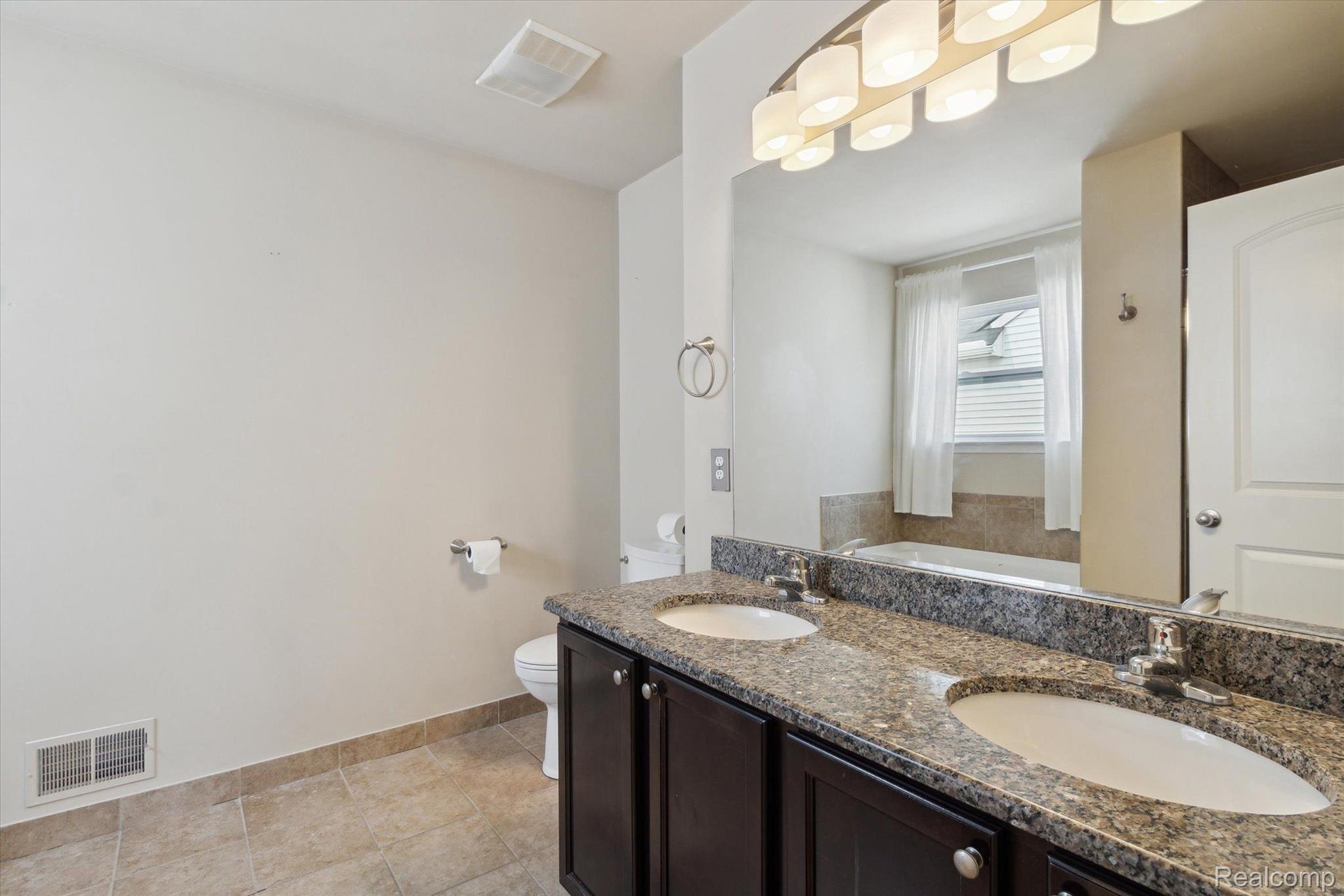 4141 Pepper Tree Lane Howell, MI 48843 - Photo 31 of 59 Gallery Image 31