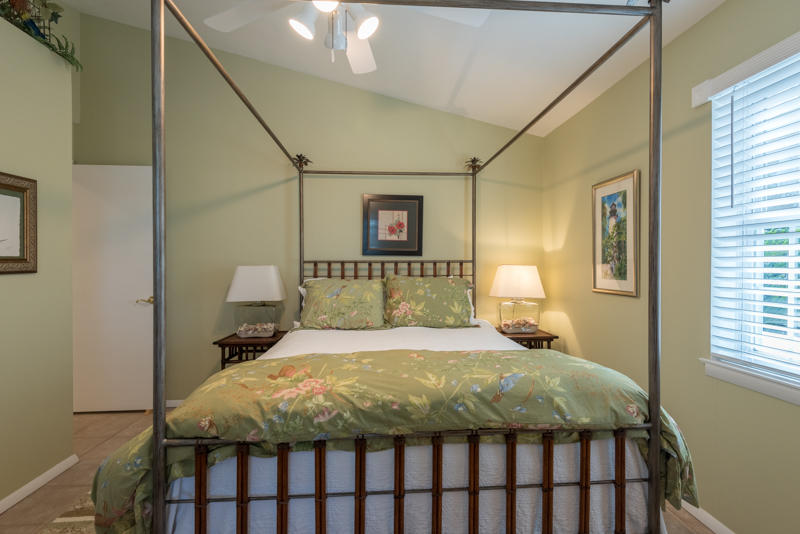 28540 Doubloon Road Summerland Key, FL 33042 - Photo 19 of 43 Guest Bedroom