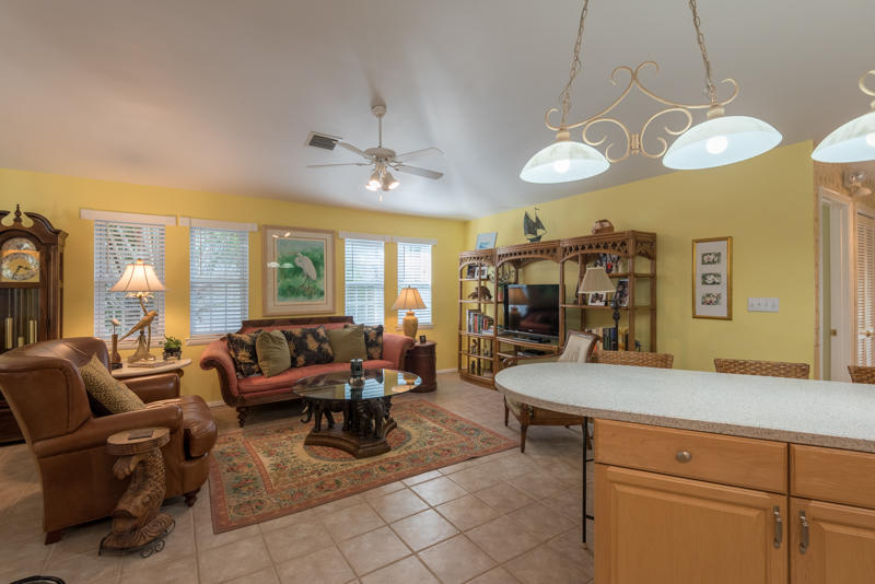 28540 Doubloon Road Summerland Key, FL 33042 - Photo 7 of 43 Living Area