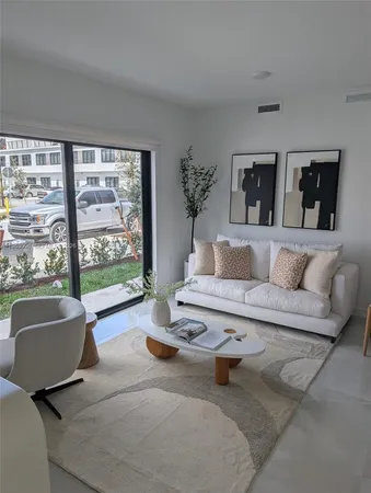 $1,700 | 14585 Southwest 262nd Street, Unit 1, Homestead, FL 33032