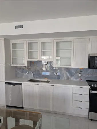 $1,700 | 14585 Southwest 262nd Street, Unit 1, Homestead, FL 33032