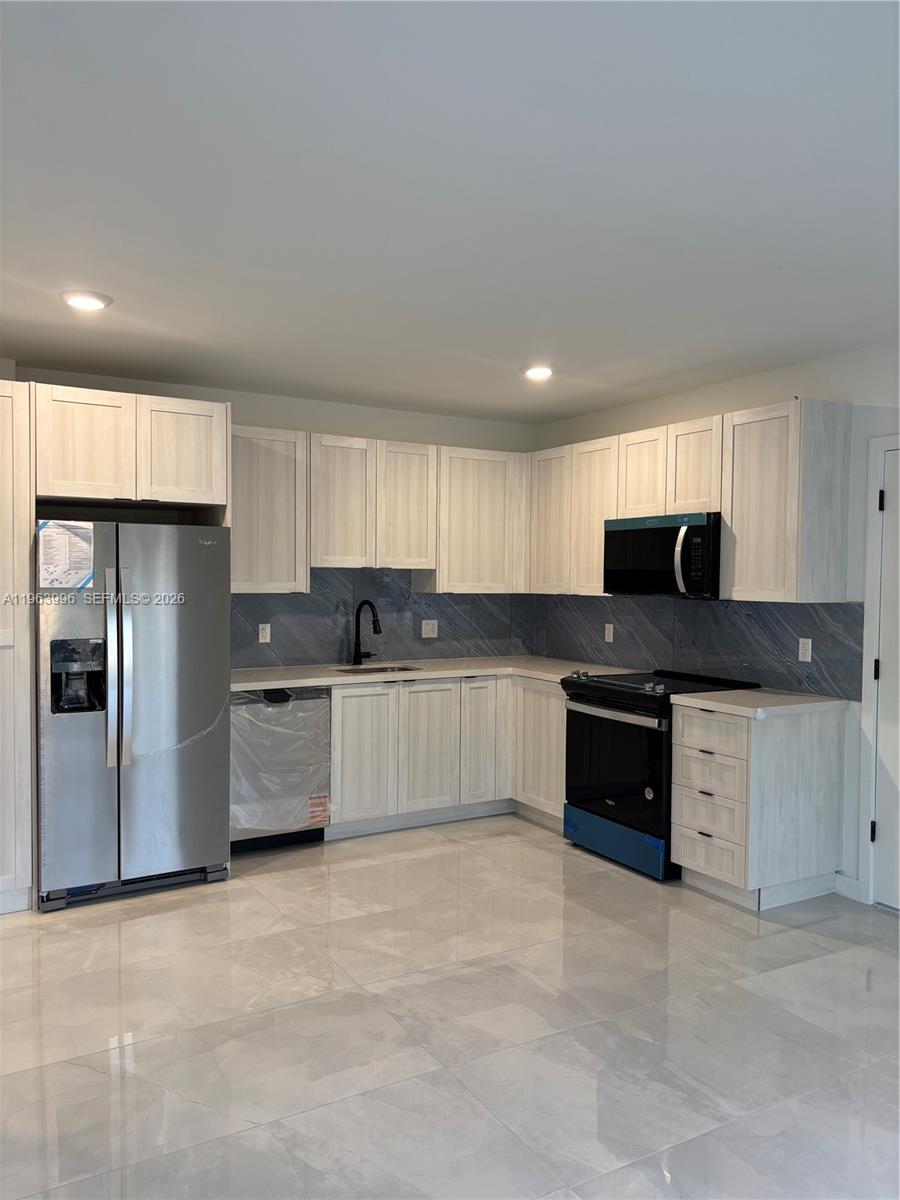 14585 Southwest 262nd Street, Unit 1 Homestead, FL 33032 - Photo 10 of 20