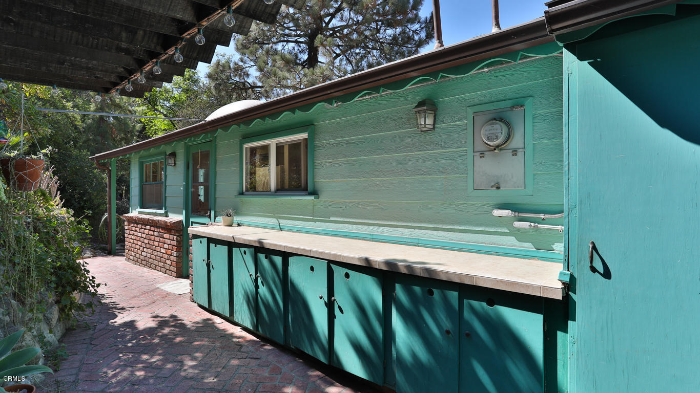 9525 Reverie Road Tujunga, CA 91042 - Photo 39 of 47 a view of a house with a backyard