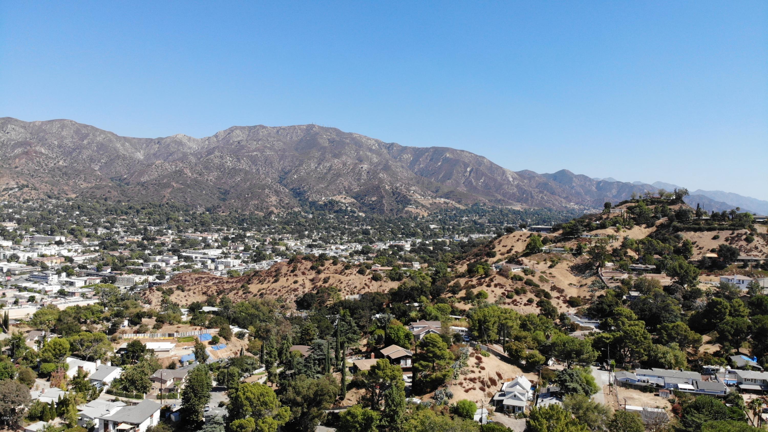 9525 Reverie Road Tujunga, CA 91042 - Photo 45 of 47 an aerial view of residential house and green space