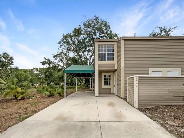 $180,000 | 6902 Lakeview Court, Tampa, FL 33634