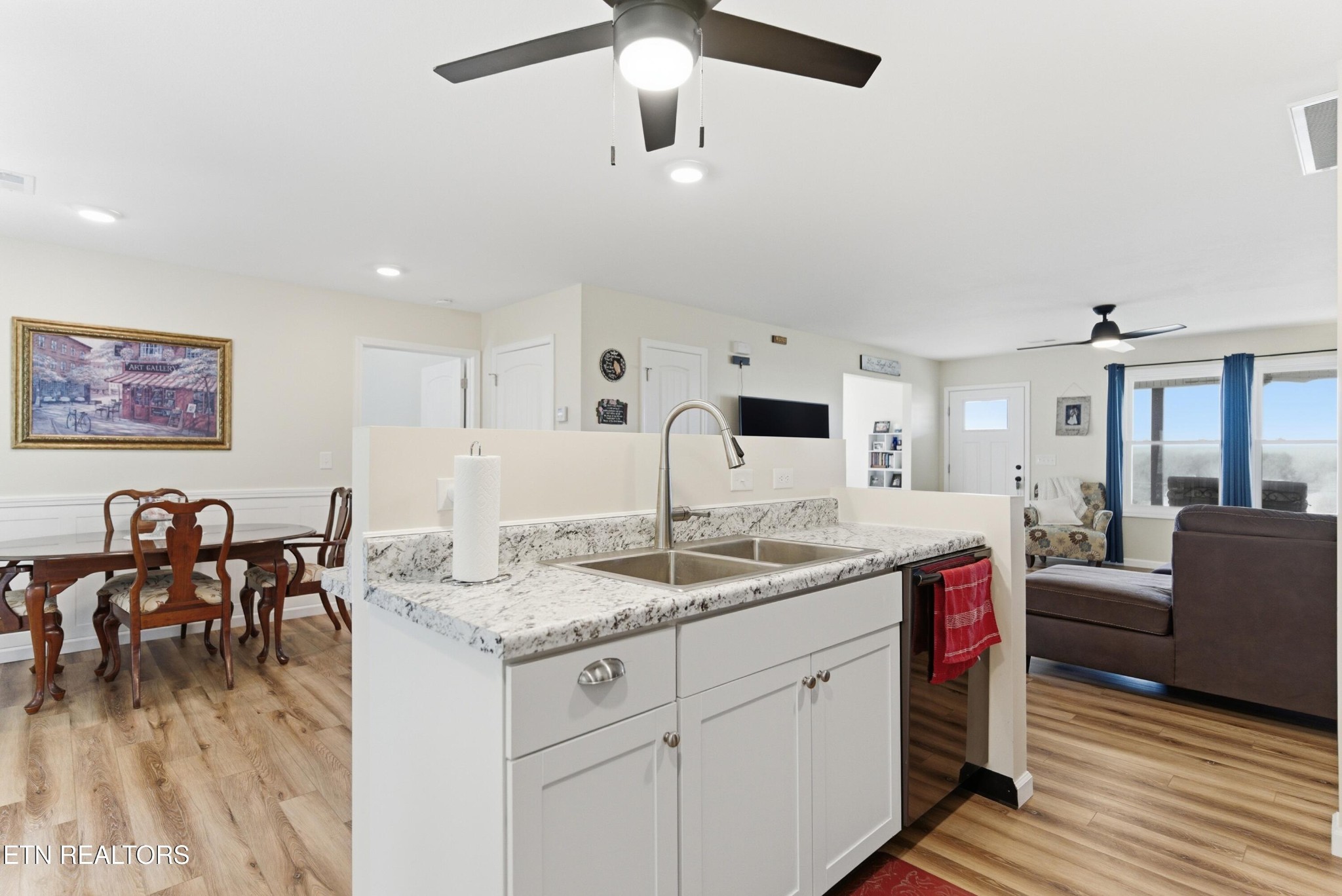 6911 Fairview Road Corryton, TN 37721 - Photo 13 of 30 a kitchen with granite countertop lots of counter top space