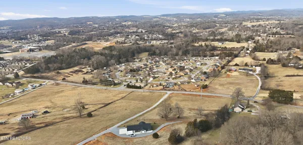 $619,900 | 6911 Fairview Road, Corryton, TN 37721