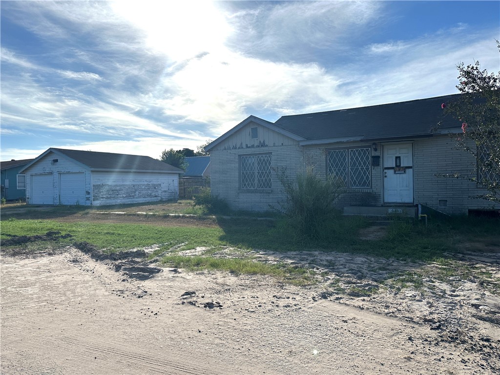 321 North Lee Street Mathis, TX 78368 - Photo 5 of 11 a view of a backyard